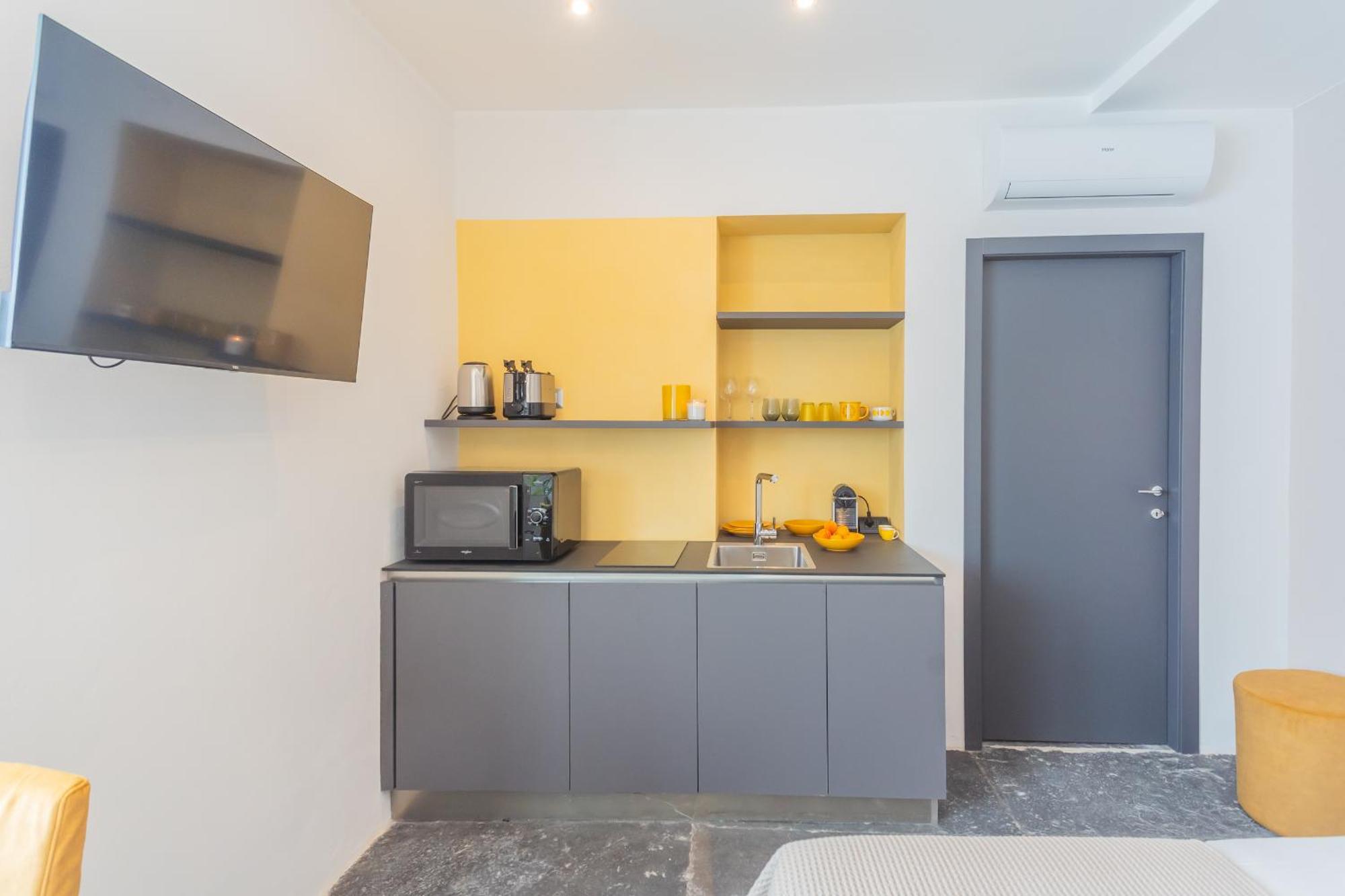 Como Dreams Apartments By Rent All โกโม ภายนอก รูปภาพ