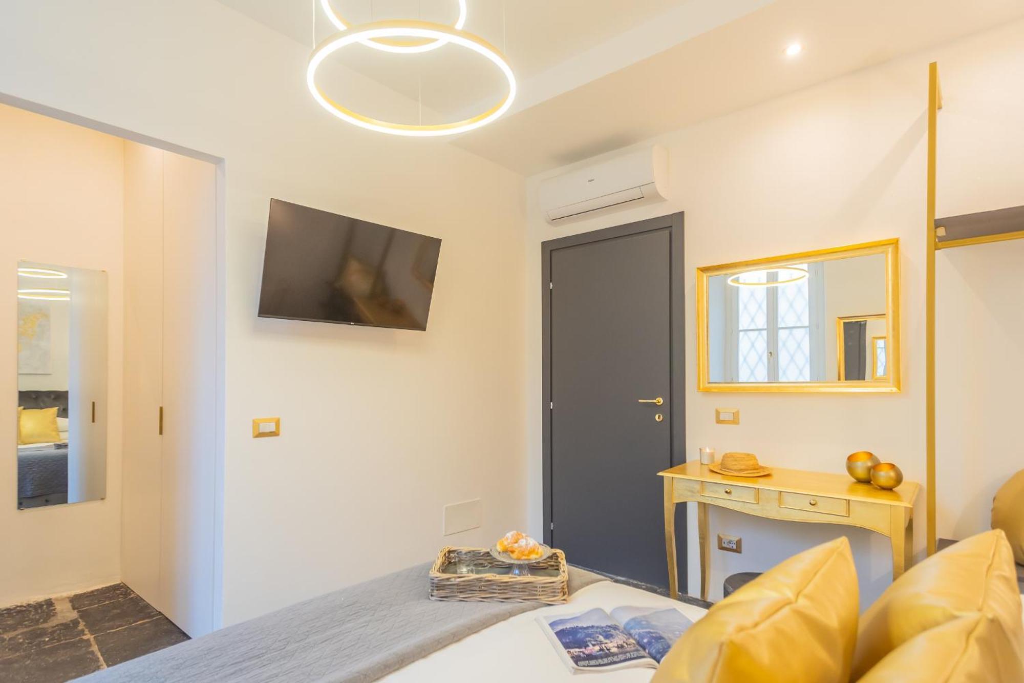 Como Dreams Apartments By Rent All โกโม ภายนอก รูปภาพ